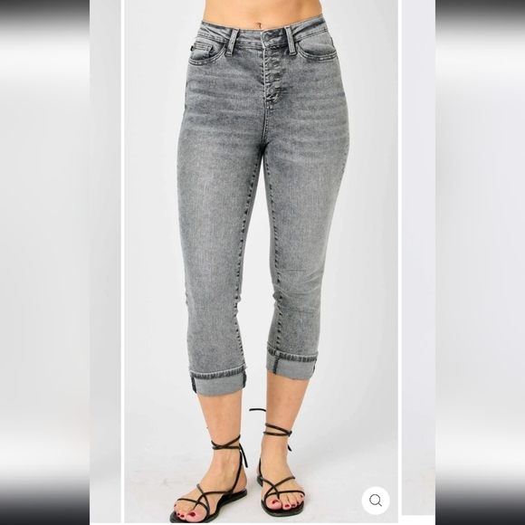 Judy Blue Denim - Judy Blue Capri Cropped Grey Mineral Wash High Rise Skinny Fit Jeans 9/29